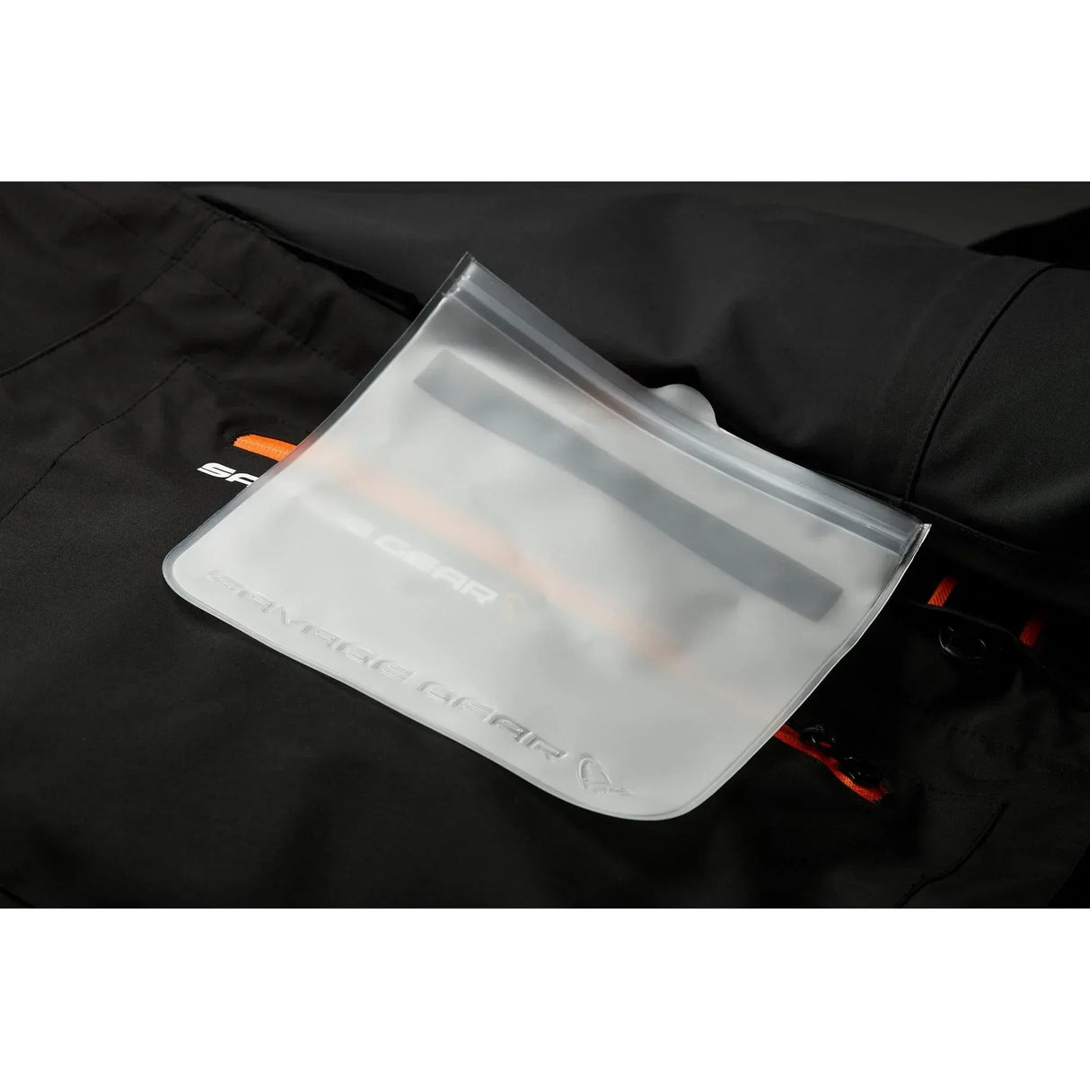 Savage Gear SG8 Chest kahluuhousut - Happy Angler