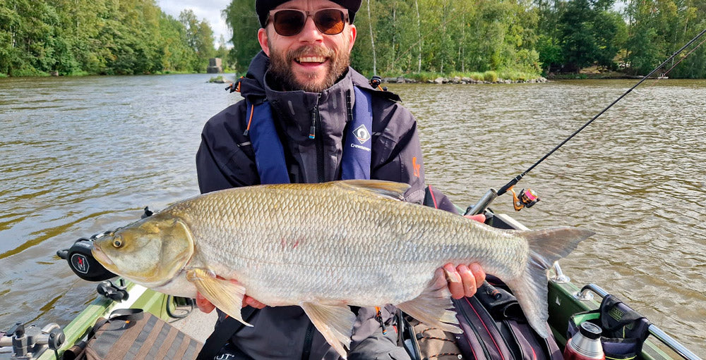 Happy Angler tiimiin kuuluvan Juha Salosen ennätystoutain.